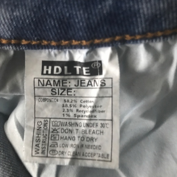 Wide-Leg Jeans - Picture 10 of 11